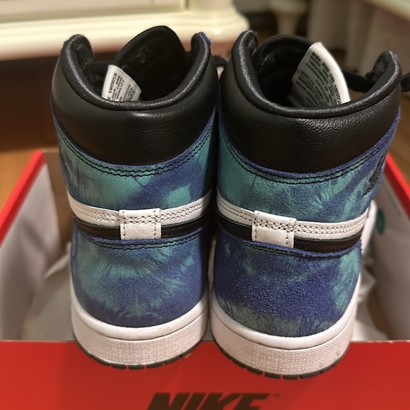 🩵Air Jordan Tie Dye - Picture 5 of 8
